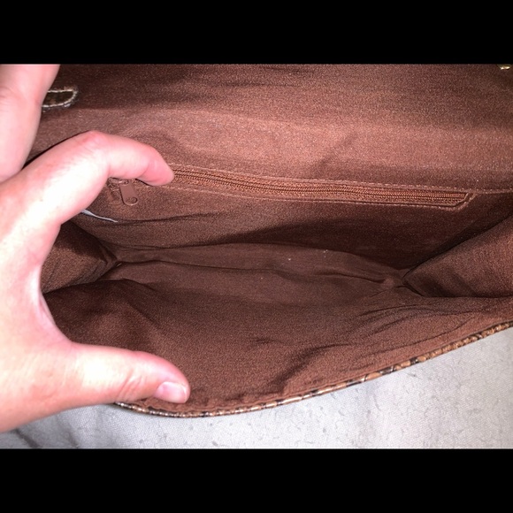 Brown oversized clutch - Picture 5 of 5